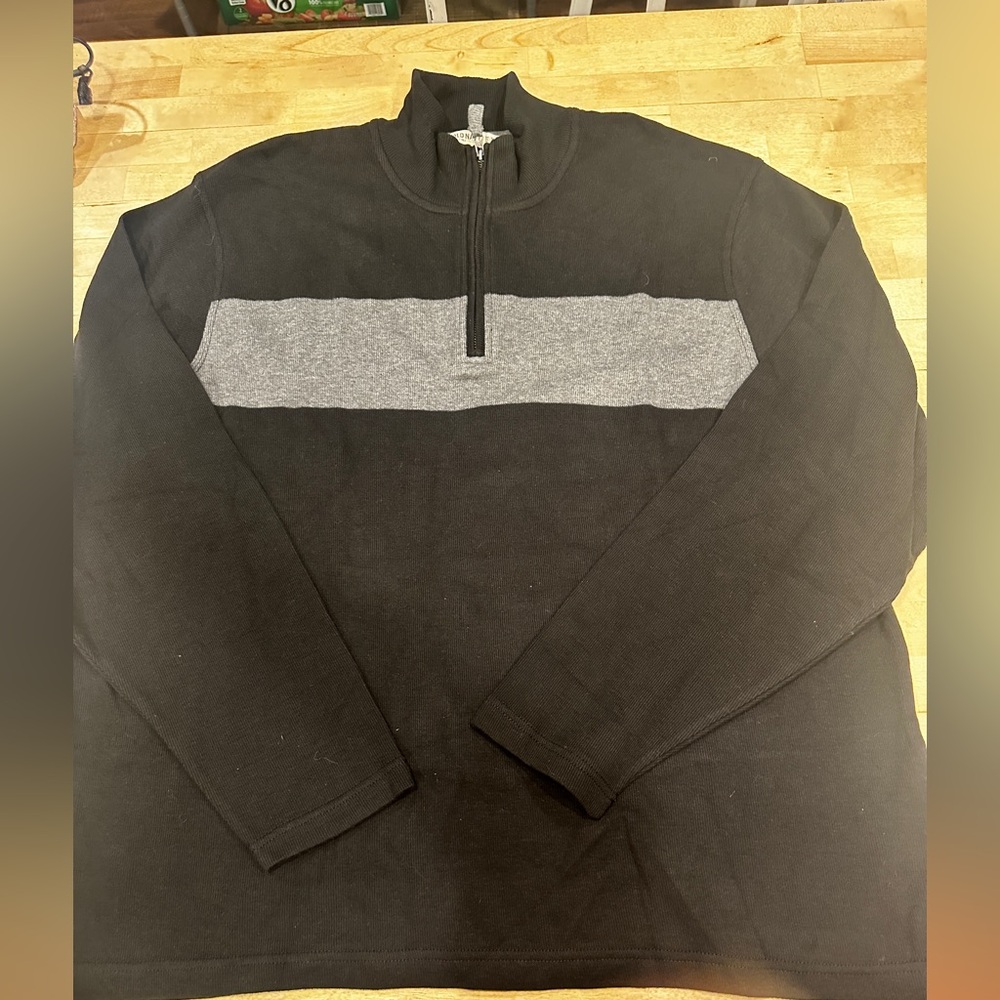 Old Navy Black and Gray Zip Up Sweater